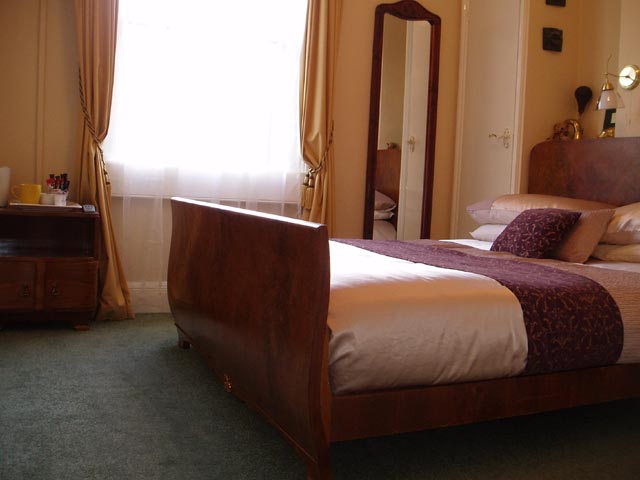 Crescent Guest House 